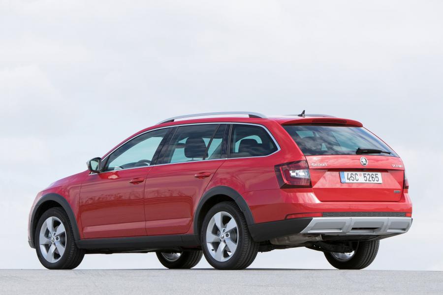  Skoda Octavia Scout 2017 года  (WW) (фото 19 из 40)